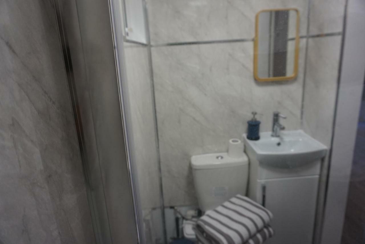 Rjo Serviced Accommodation Purfleet Exterior foto